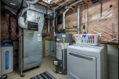 26-Laundry-Room