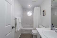 18-Bathroom
