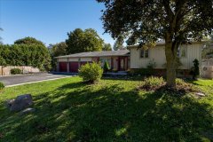 11-burbank-Front-of-House