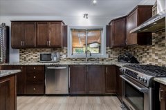 11-burbank-Kitchen-1