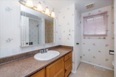 17-Ensuite-Bathroom