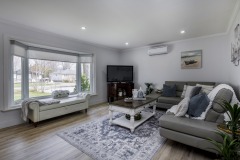 06-Living-Room