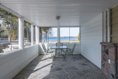 25-Screened-In-Porch