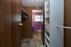 16-Walk-In-Closet