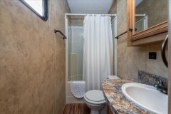 11-Bathroom