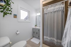 15-Ensuite-Bathroom