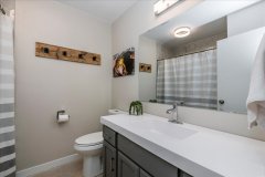 19-Bathroom