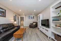 20-Family-Room