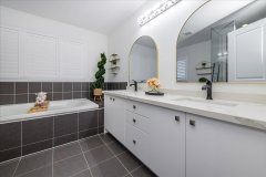 25-Ensuite-Bathroom