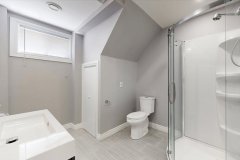 42-Bathroom