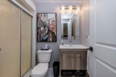 10-Bathroom