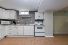196-edgehill-In-Law-Suite-Kitchen-2