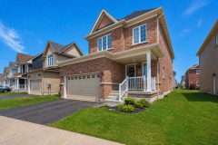 26-Front-Yard