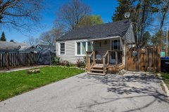 13-Front-Yard