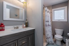 28-frontier-Bathroom