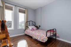 28-frontier-Bedroom-3