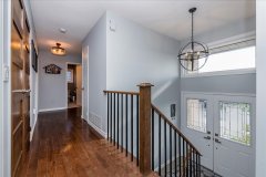 28-frontier-Hallway