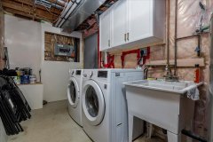 28-frontier-In-Law-Suite-Laundry-Room