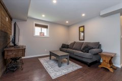 28-frontier-In-Law-Suite-Living-Room-1