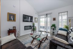 09-Living-Room