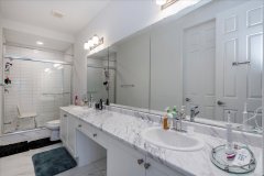 2948-murphy-place-Ensuite-Bathroom