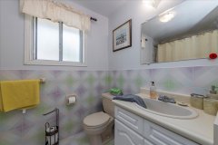14-Bathroom