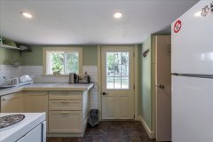 16-Kitchen