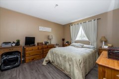 34-butternut-bedroom