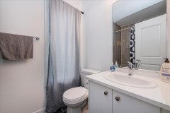 16-Bathroom