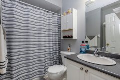 35-mccann-Bathroom