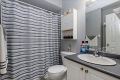 16-Bathroom
