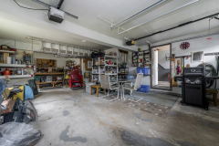 23-Oversized-Garage
