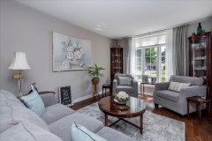 06-Living-Room