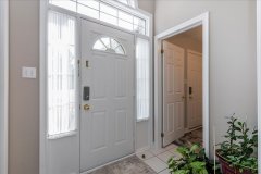 44-columbia-04-Foyer