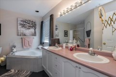 44-columbia-16-Ensuite-Bathroom