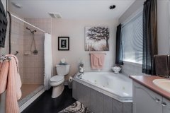 44-columbia-17-Ensuite-Bathroom
