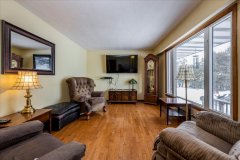 4533-monck-04-Living-Room