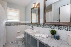 14-Bathroom