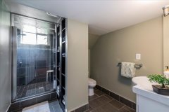 23-Bathroom