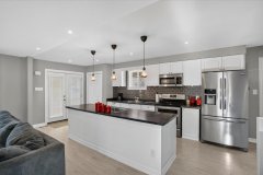 12-48-Roslyn-Rd-8