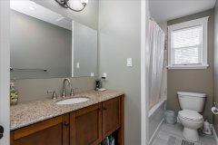 13-Bathroom
