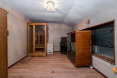 14-Main-Floor-Bedroom
