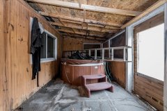 16-Back-Room