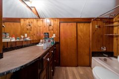18-Bathroom