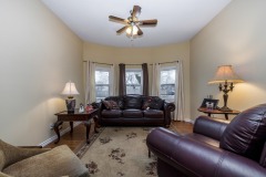 04-Living-Room