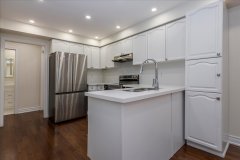 09-Kitchen