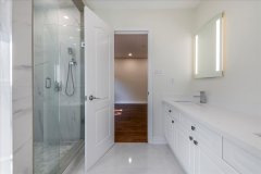 19-Ensuite-Bathroom