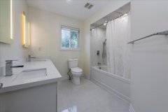 24-Bathroom