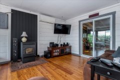 06-Living-Room