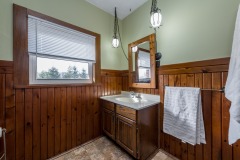 13-Bathroom